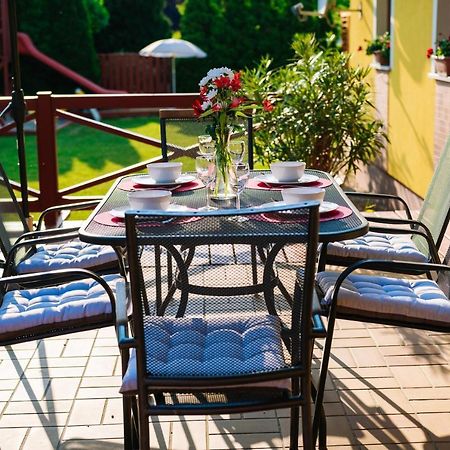 Sara-Lux Apartman Nyarliget Екстериор снимка