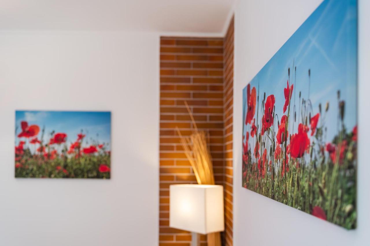 Sara-Lux Apartman Nyarliget Екстериор снимка