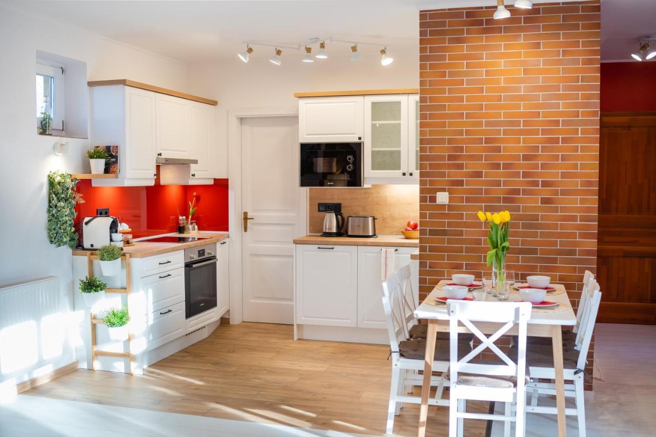 Sara-Lux Apartman Nyarliget Екстериор снимка