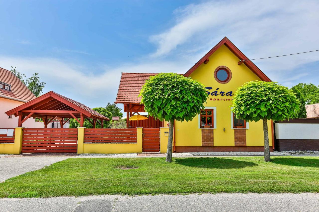 Sara-Lux Apartman Nyarliget Екстериор снимка